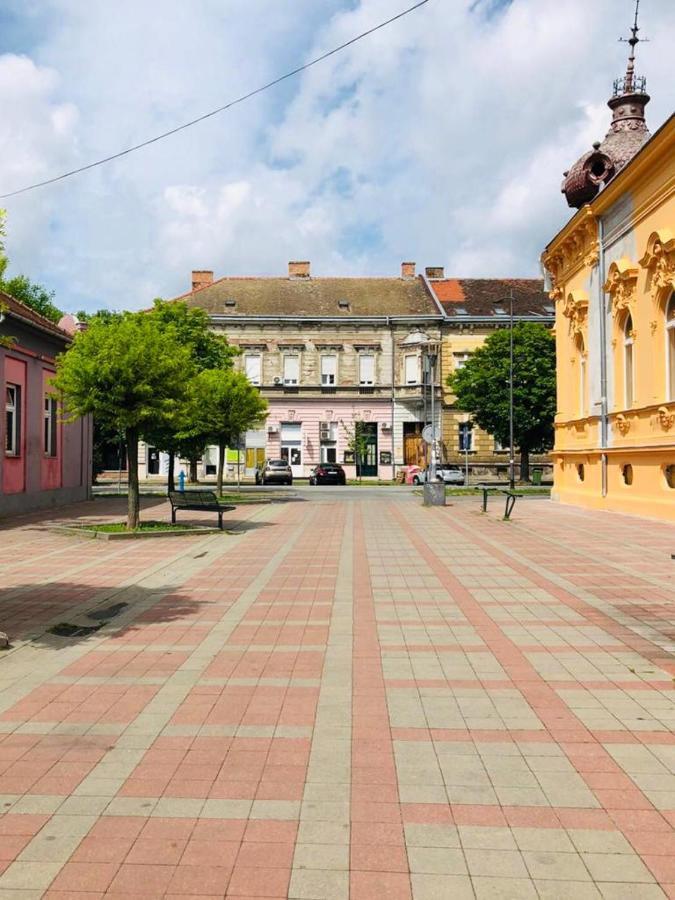Apartman Bloom Osijek Extérieur photo