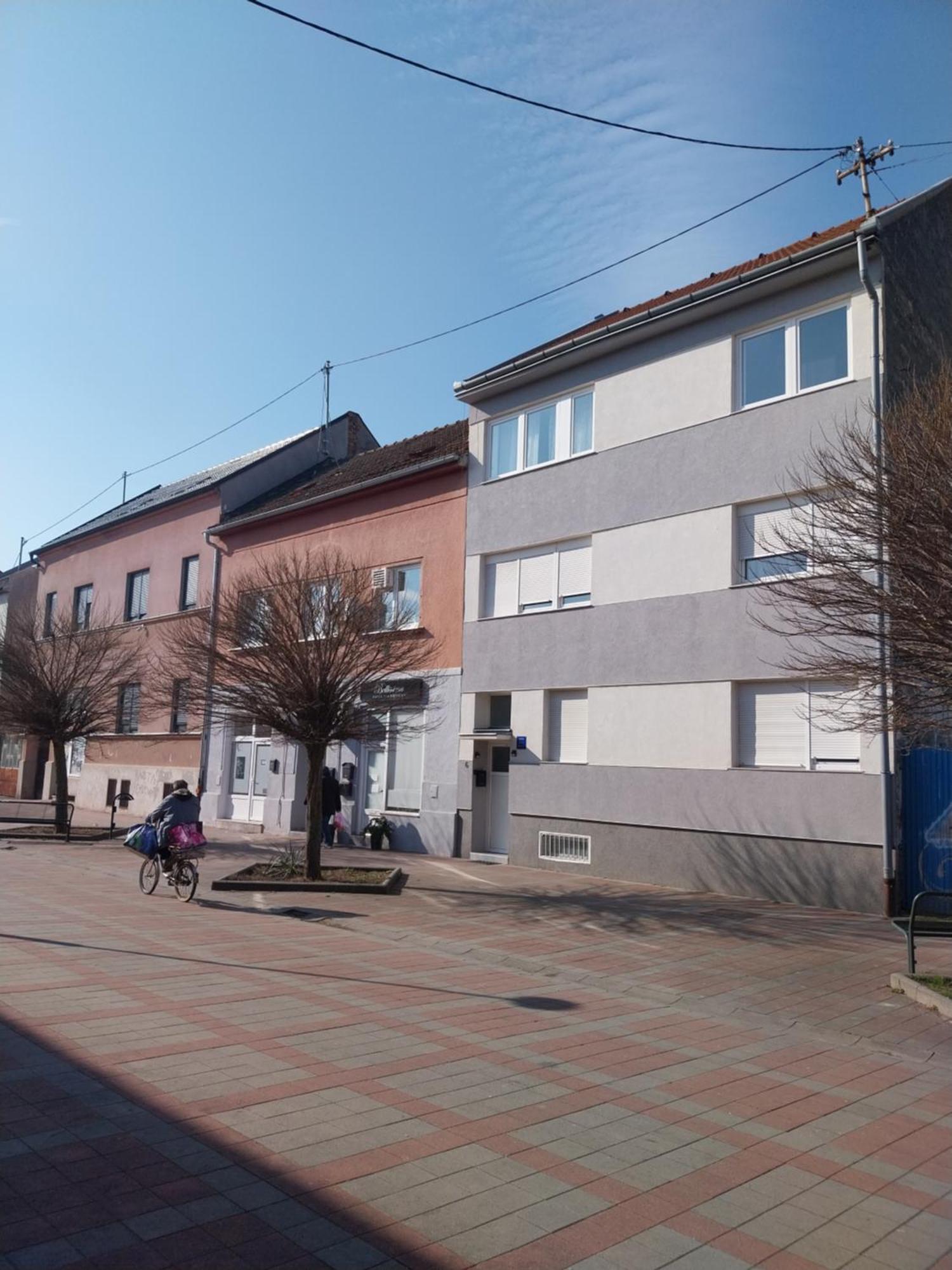 Apartman Bloom Osijek Extérieur photo