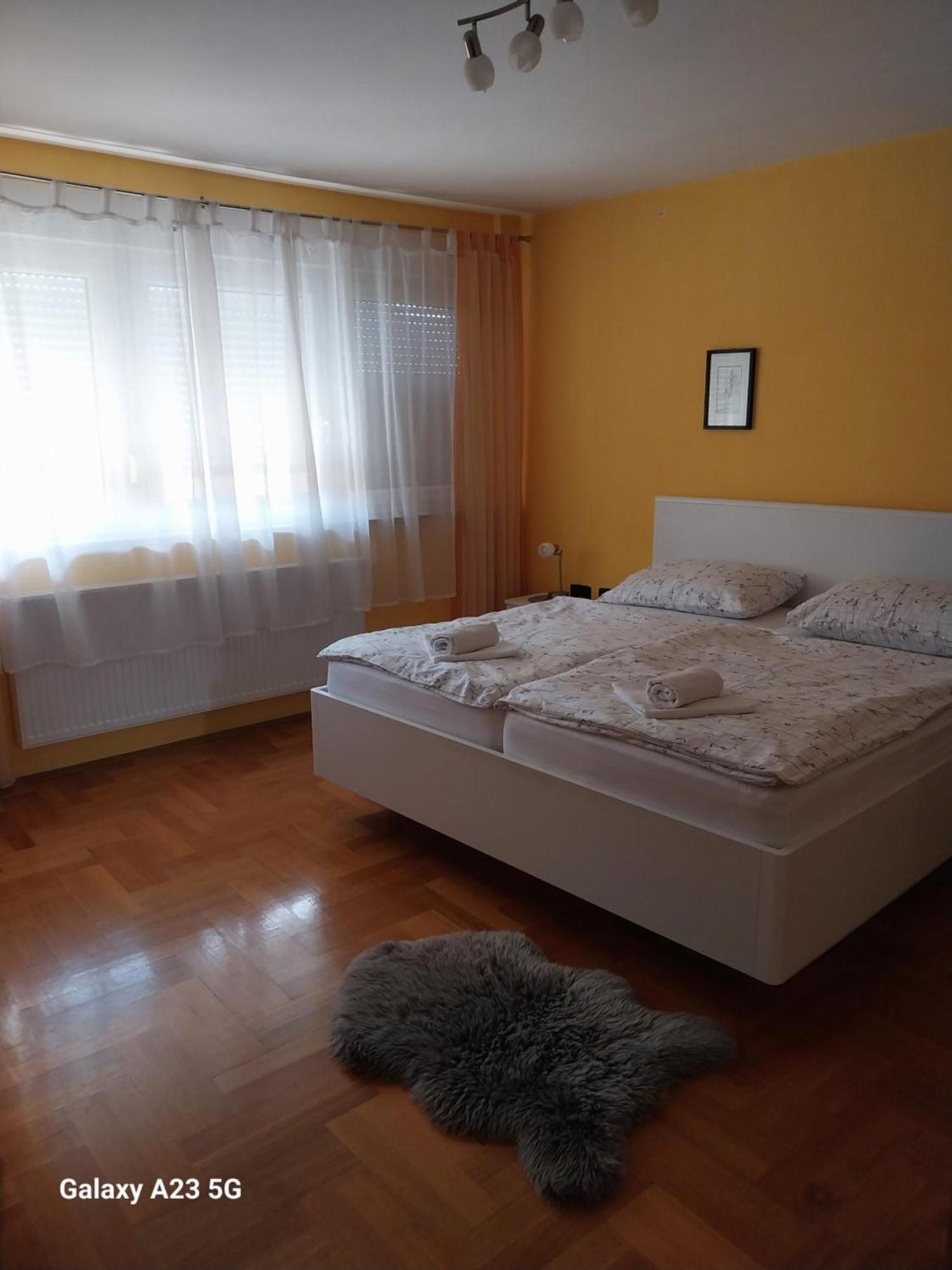Apartman Bloom Osijek Extérieur photo
