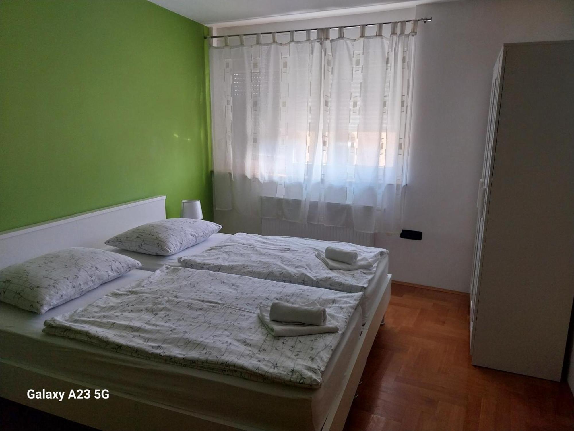 Apartman Bloom Osijek Extérieur photo