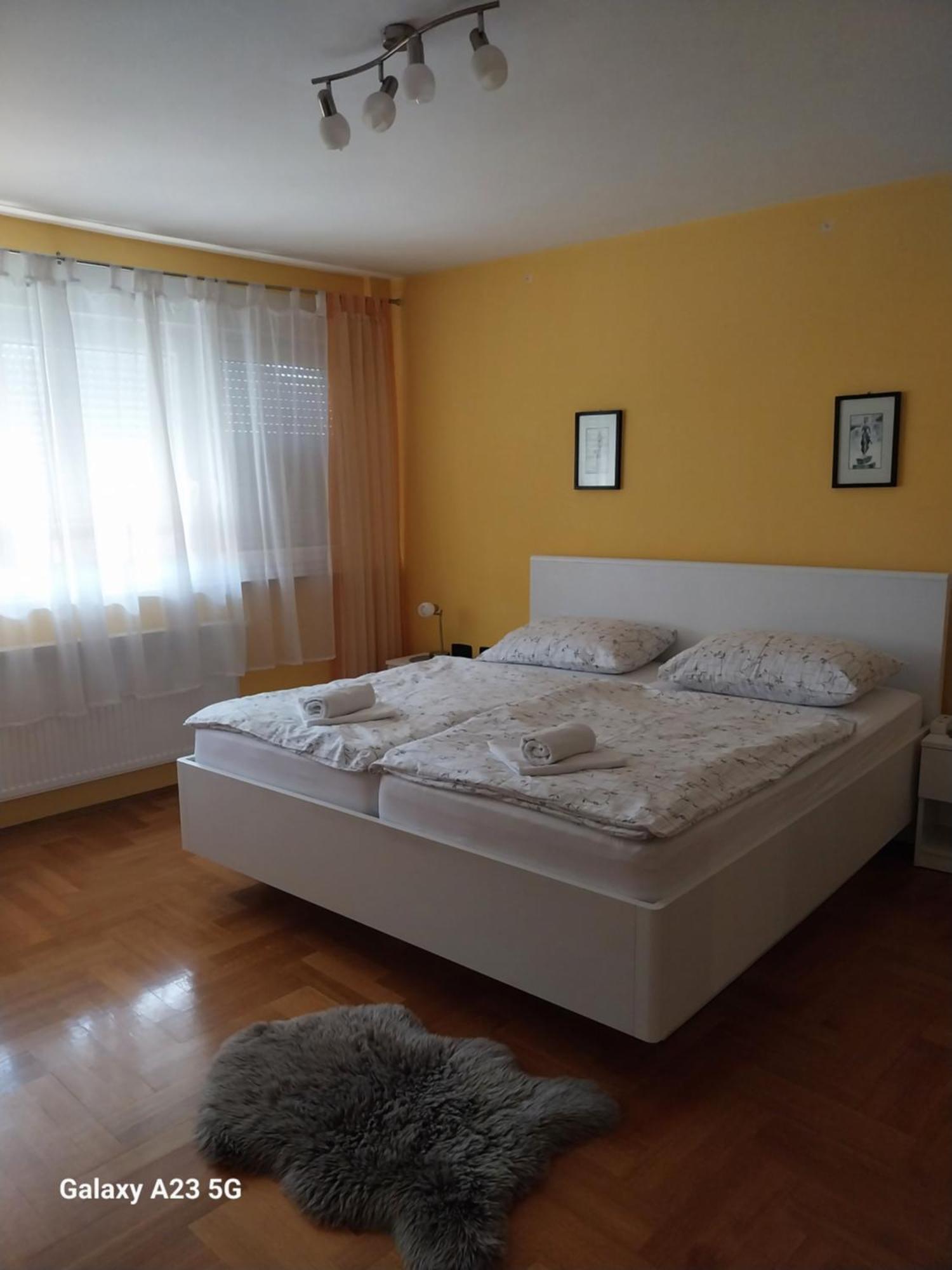 Apartman Bloom Osijek Extérieur photo