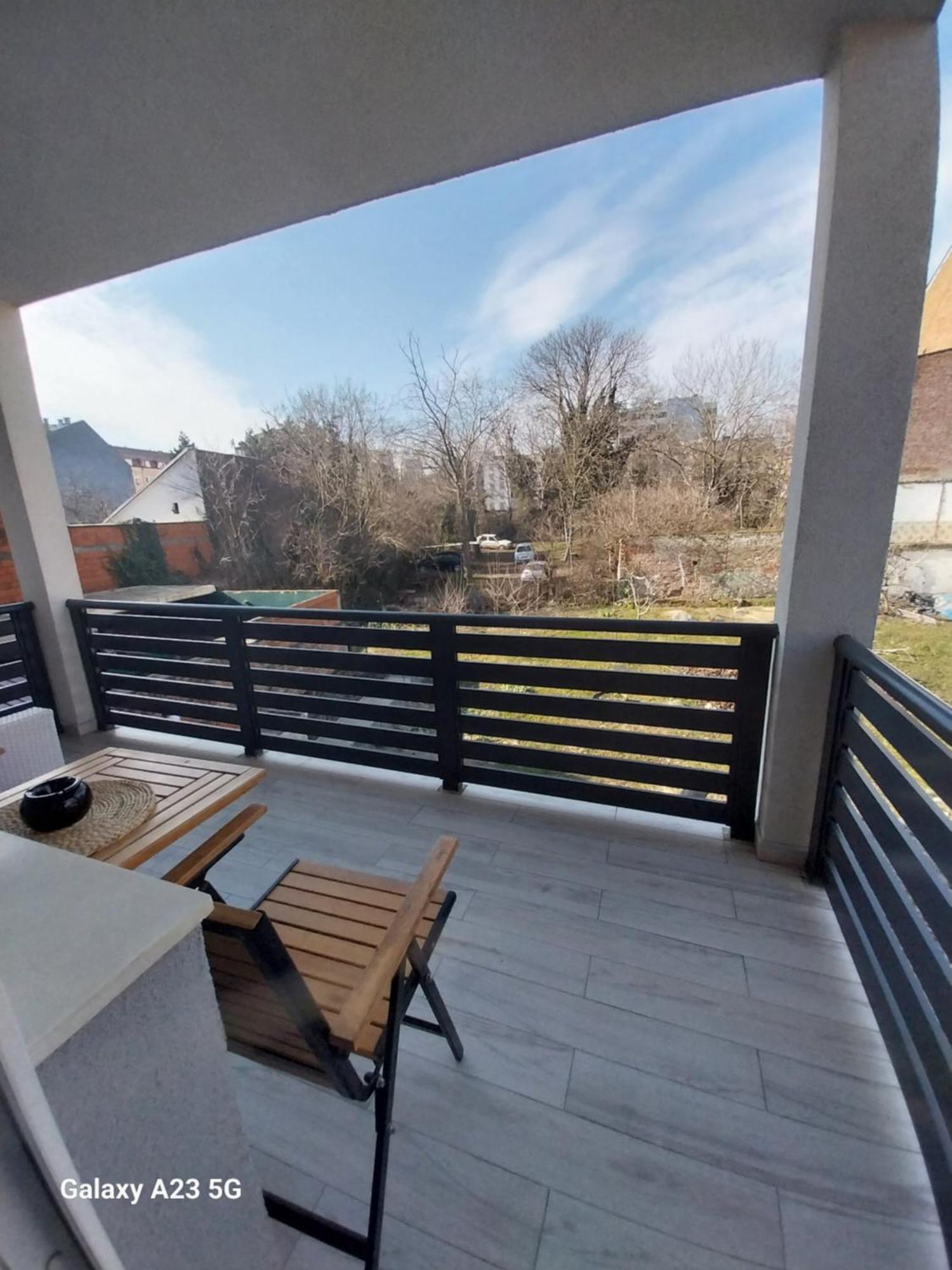 Apartman Bloom Osijek Extérieur photo