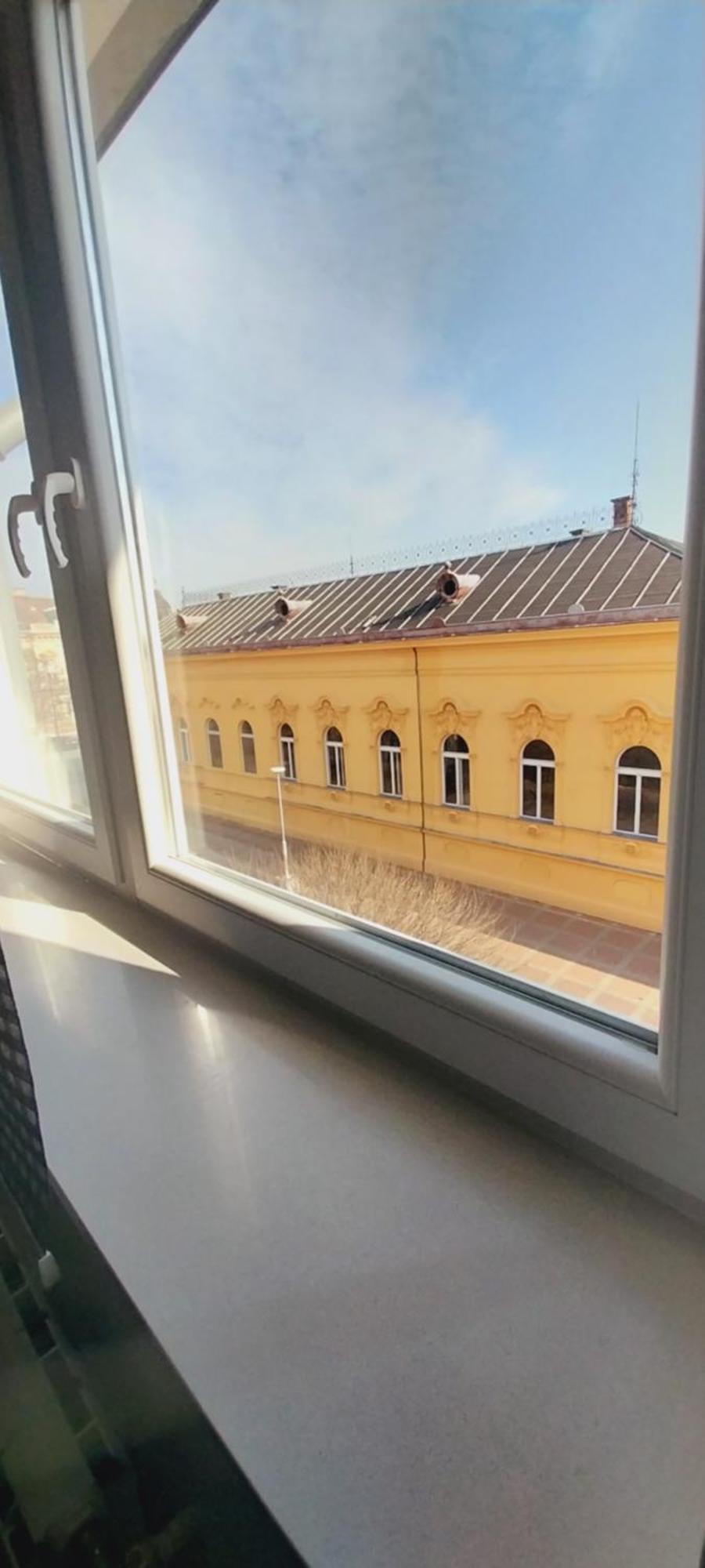 Apartman Bloom Osijek Extérieur photo